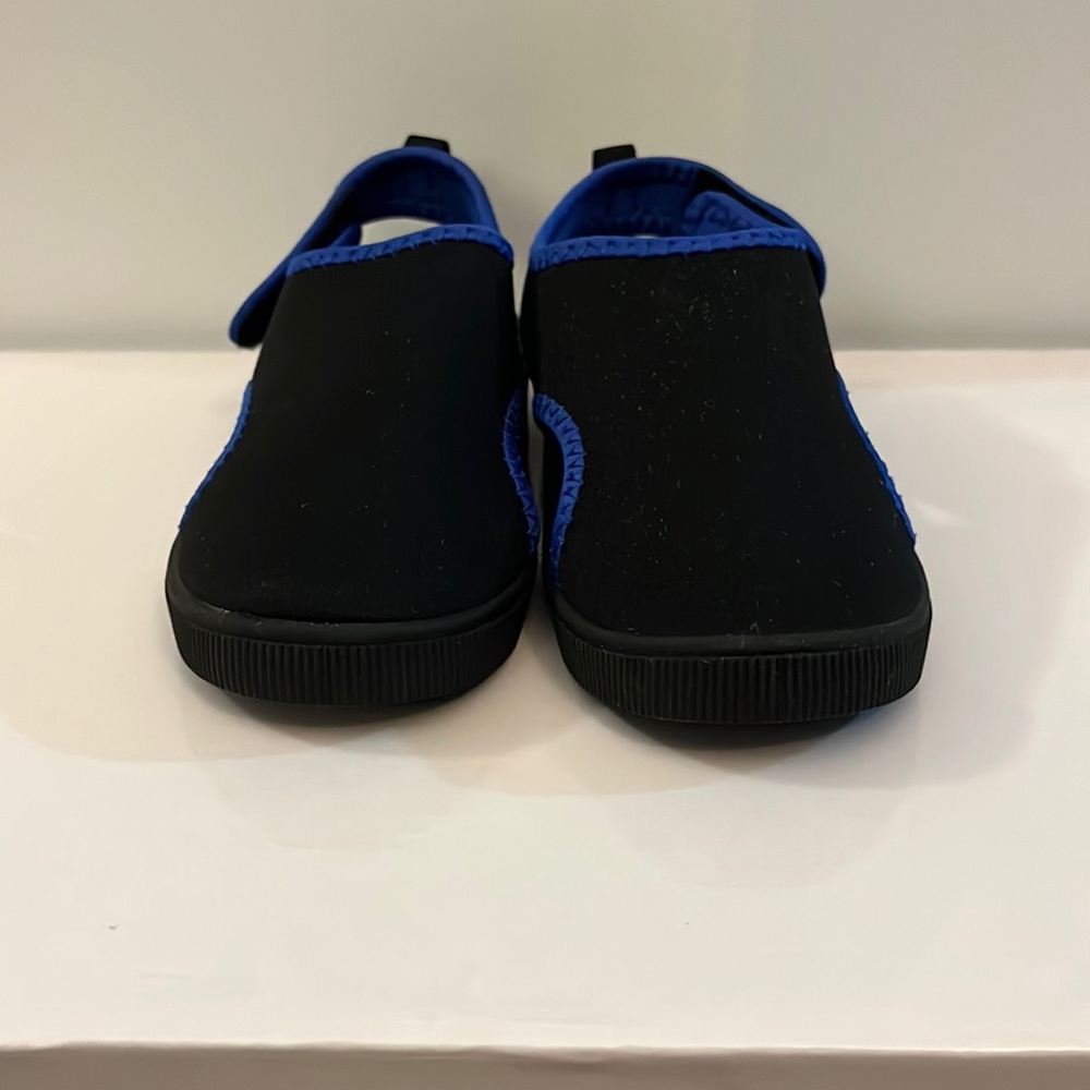 Carters Water Shoes (size 10-little boys)
